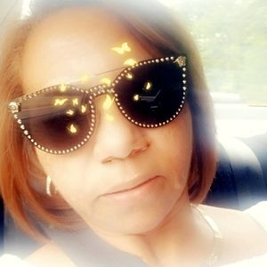 Meet your Posher, Carmen